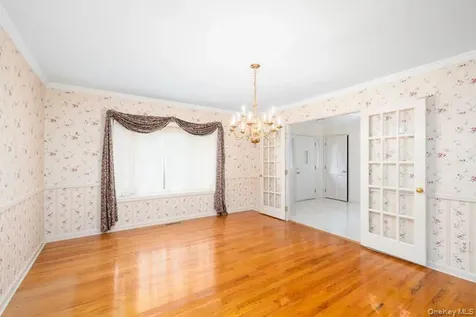 7 Fair Oaks Drive Poughkeepsie NY 12603