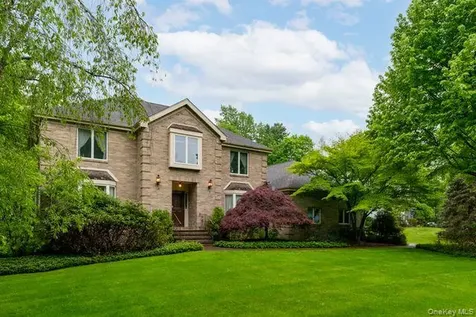 7 Fair Oaks Drive Poughkeepsie NY 12603