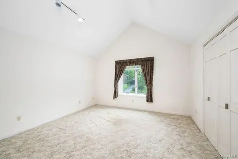 7 Fair Oaks Drive Poughkeepsie NY 12603