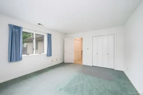 7 Fair Oaks Drive Poughkeepsie NY 12603