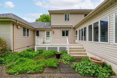 7 Fair Oaks Drive Poughkeepsie NY 12603