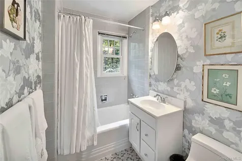 2 Bonnie Briar Lane Larchmont NY 10538