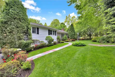2 Bonnie Briar Lane Larchmont NY 10538