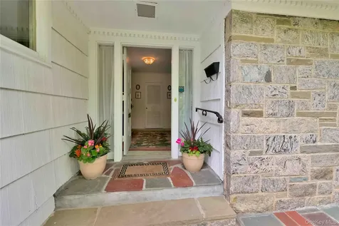 2 Bonnie Briar Lane Larchmont NY 10538