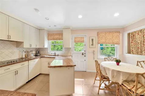 2 Bonnie Briar Lane Larchmont NY 10538