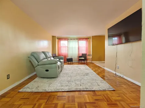 385 Mclean Avenue Yonkers NY 10705