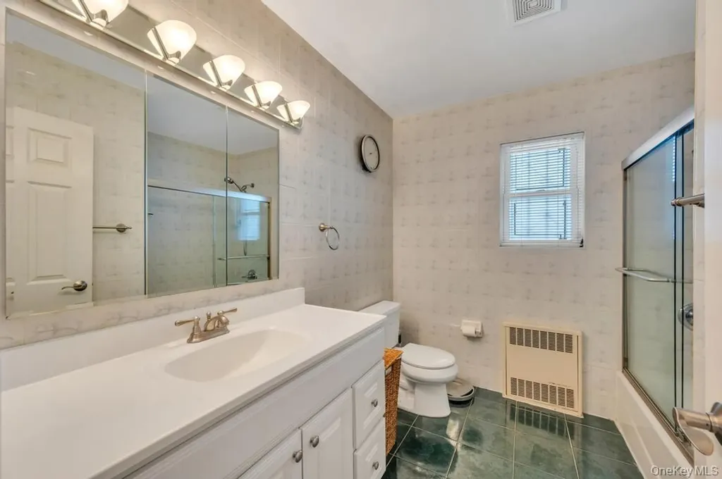 17504 50th Avenue Fresh Meadows NY 11365