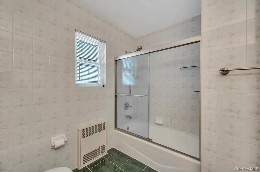 17504 50th Avenue Fresh Meadows NY 11365