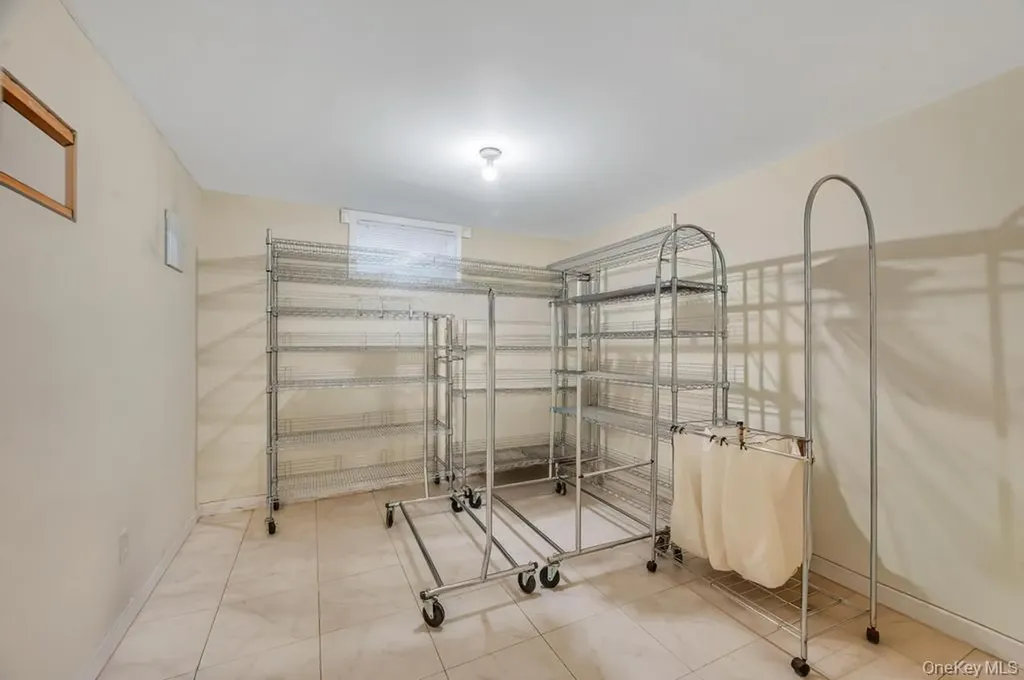 17504 50th Avenue Fresh Meadows NY 11365