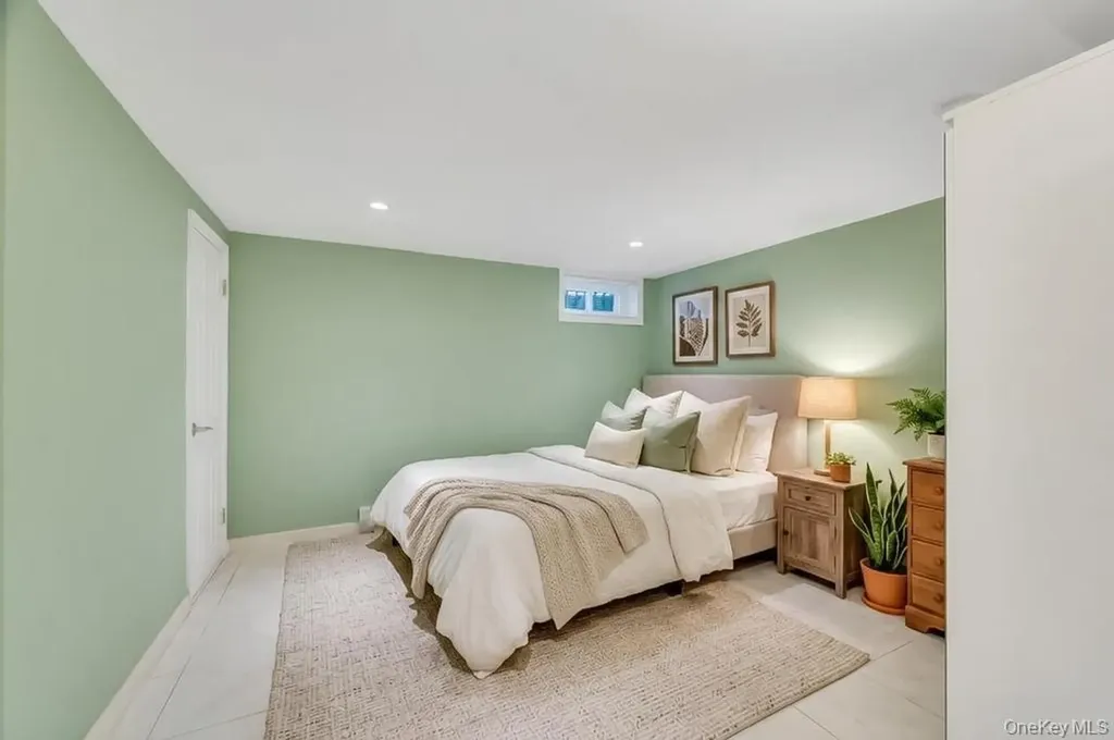 17504 50th Avenue Fresh Meadows NY 11365
