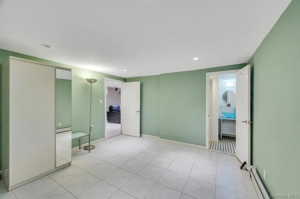 17504 50th Avenue Fresh Meadows NY 11365