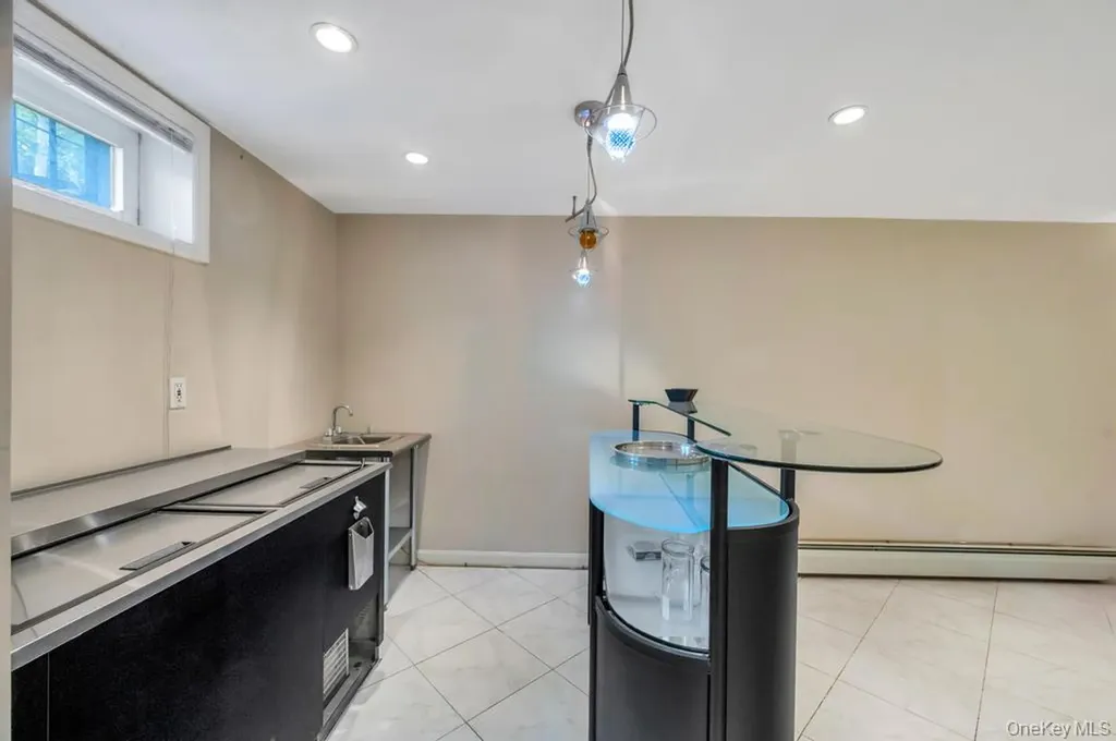 17504 50th Avenue Fresh Meadows NY 11365