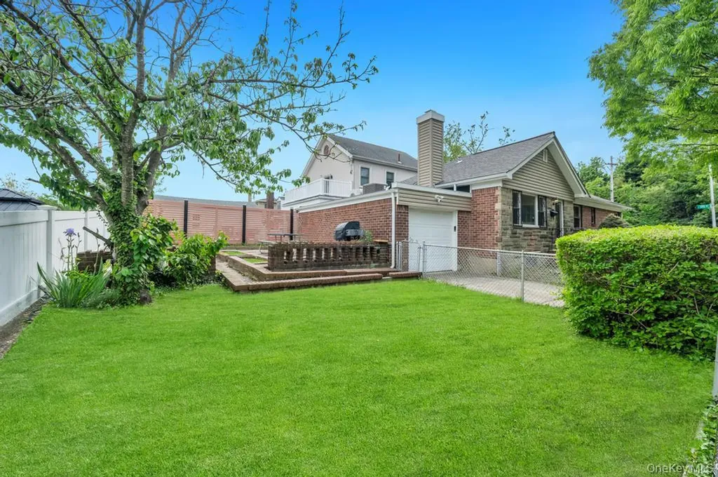 17504 50th Avenue Fresh Meadows NY 11365