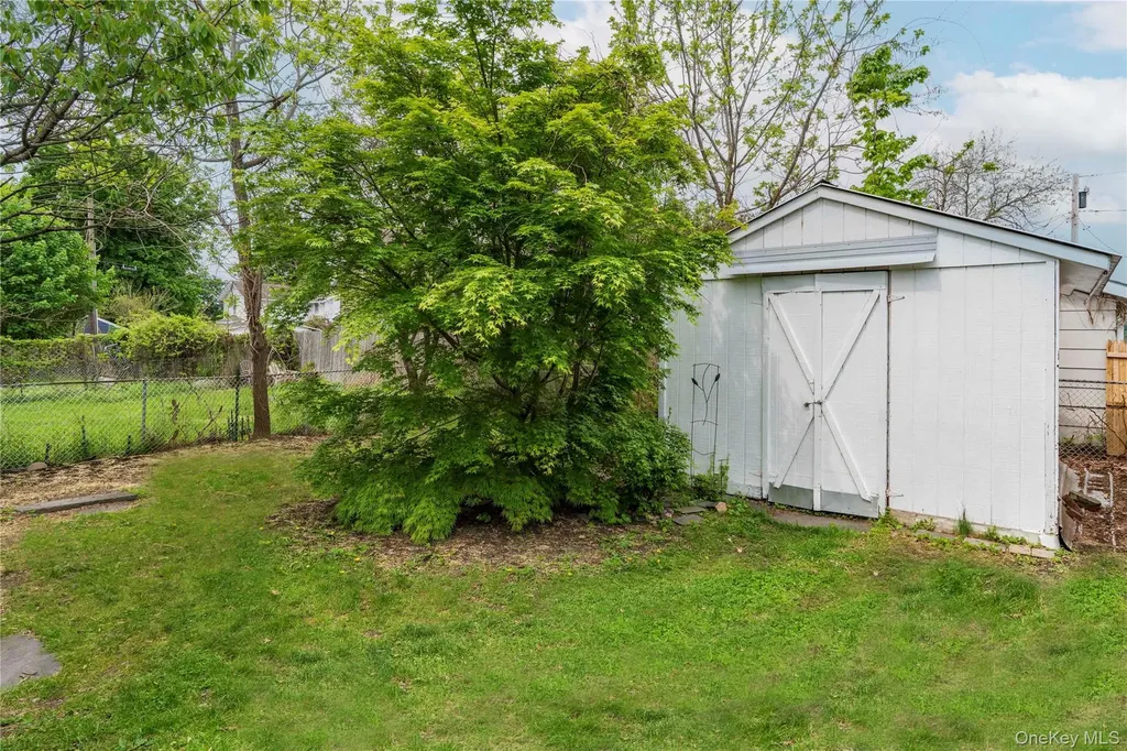 15 Charles Rhinecliff NY 12574