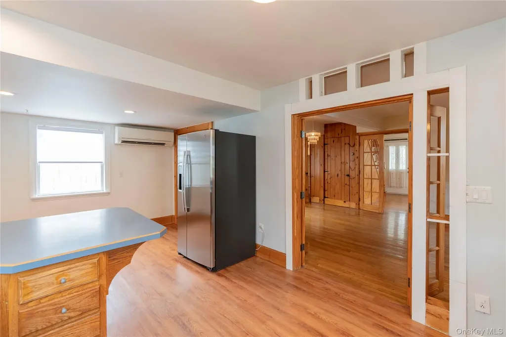 15 Charles Rhinecliff NY 12574