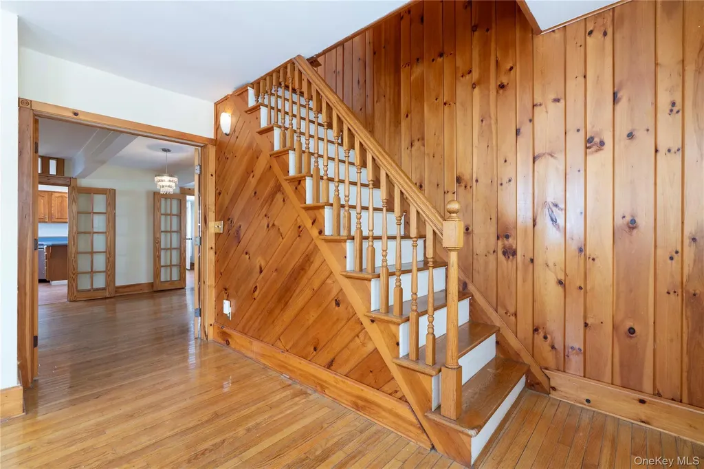 15 Charles Rhinecliff NY 12574