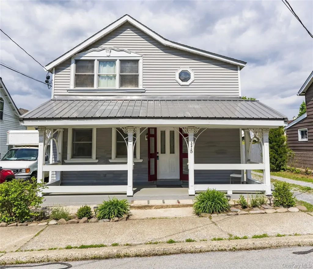 15 Charles Rhinecliff NY 12574