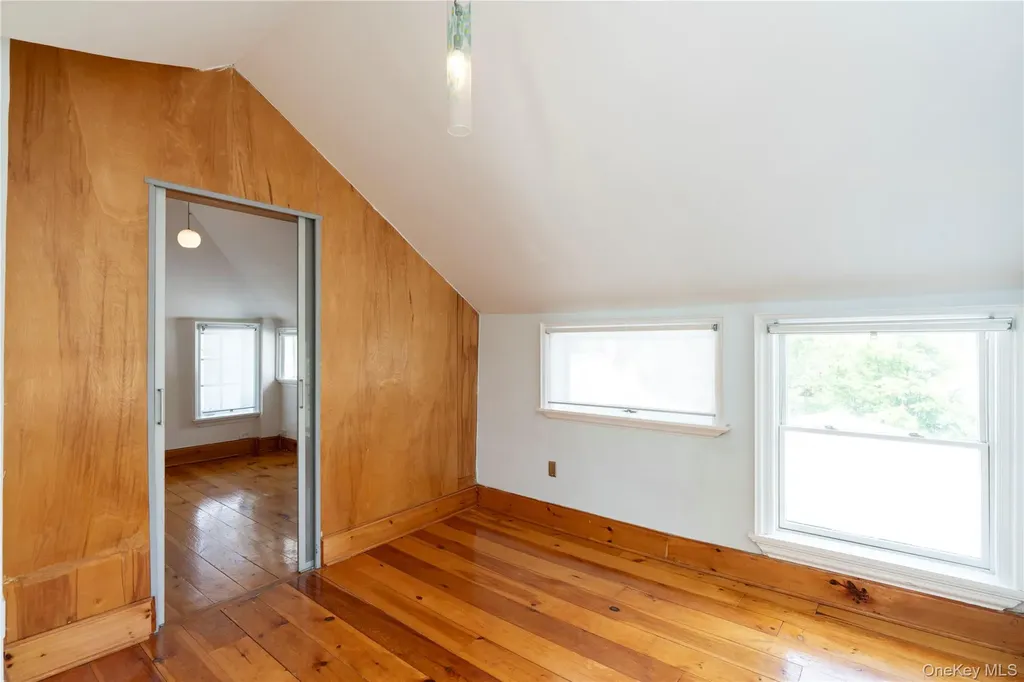 15 Charles Rhinecliff NY 12574