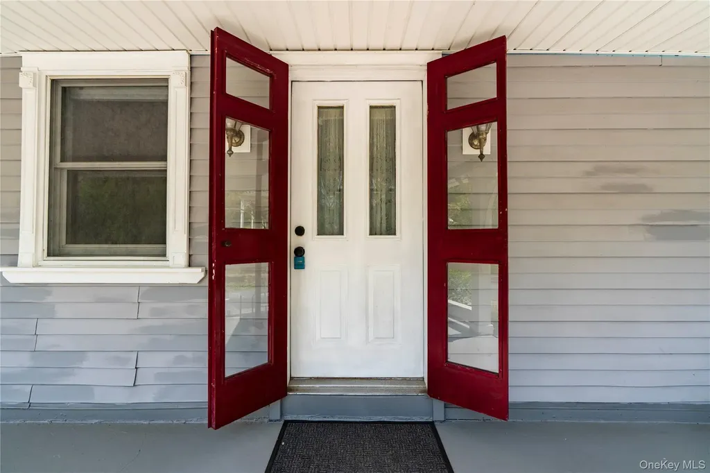 15 Charles Rhinecliff NY 12574
