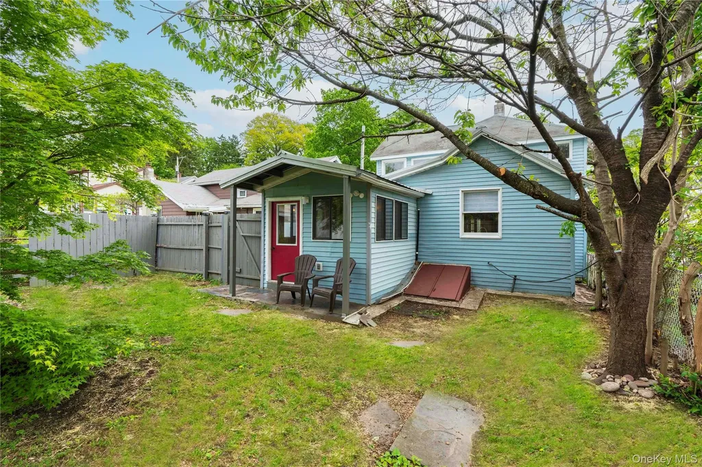 15 Charles Rhinecliff NY 12574