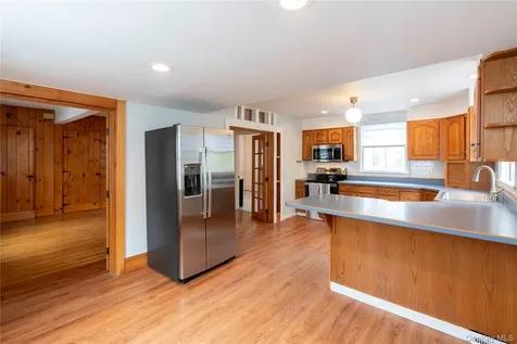 15 Charles Rhinecliff NY 12574