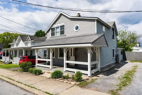 15 Charles Rhinecliff NY 12574