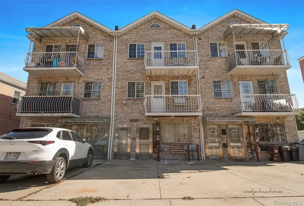65-45 110th Street Forest Hills NY 11375