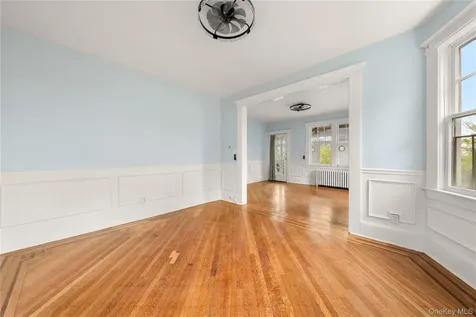 270 Richmond Terrace Staten Island NY 10301