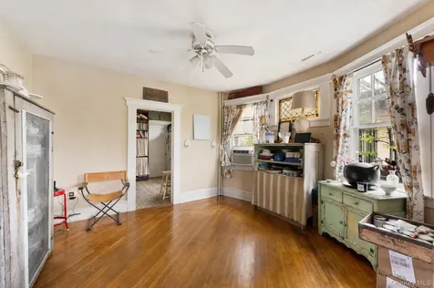 270 Richmond Terrace Staten Island NY 10301