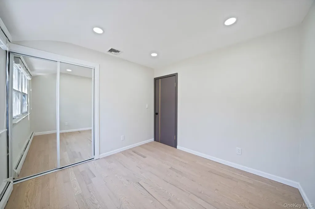 45 Roslyn Road Roslyn Heights NY 11577