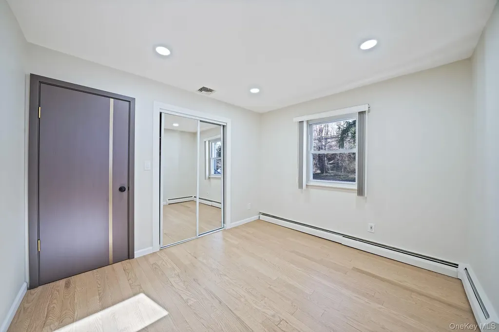 45 Roslyn Road Roslyn Heights NY 11577