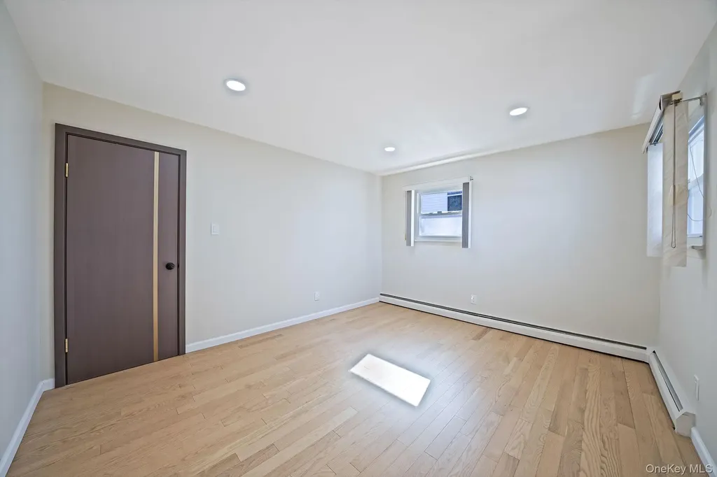 45 Roslyn Road Roslyn Heights NY 11577