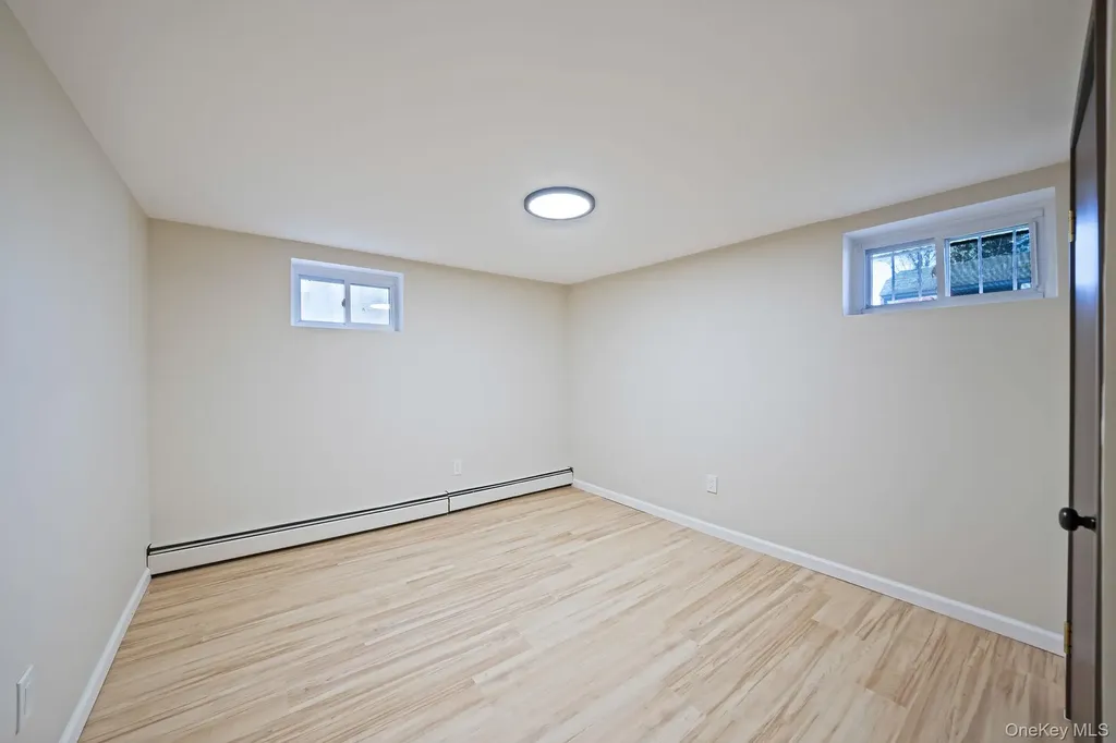 45 Roslyn Road Roslyn Heights NY 11577