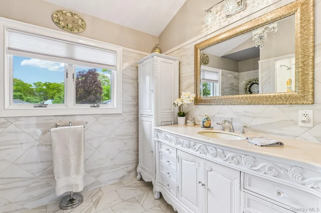 106 Morewood Drive Smithtown NY 11787