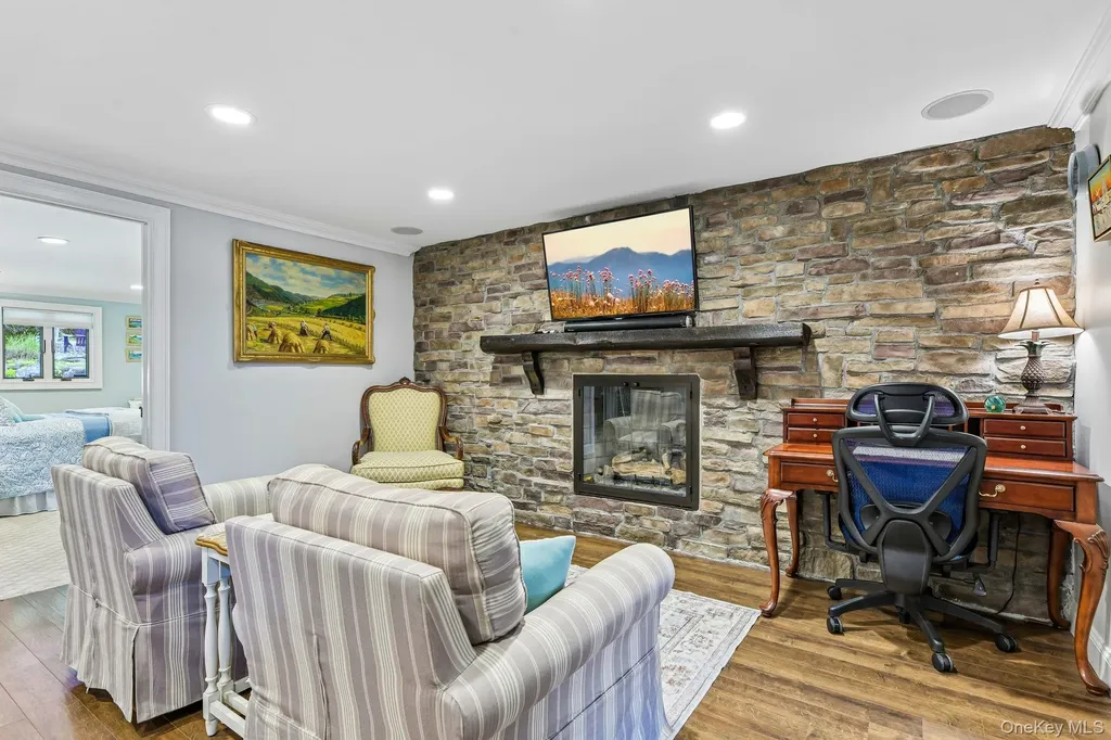 106 Morewood Drive Smithtown NY 11787