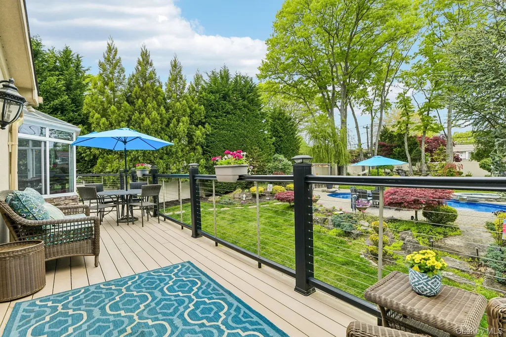 106 Morewood Drive Smithtown NY 11787