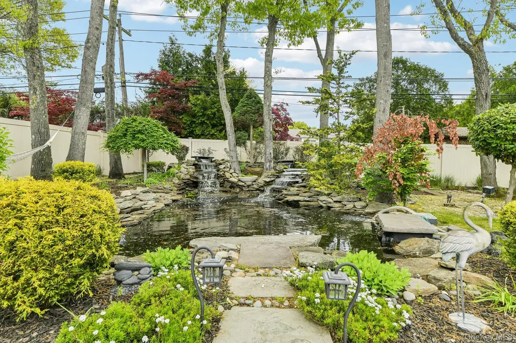 106 Morewood Drive Smithtown NY 11787