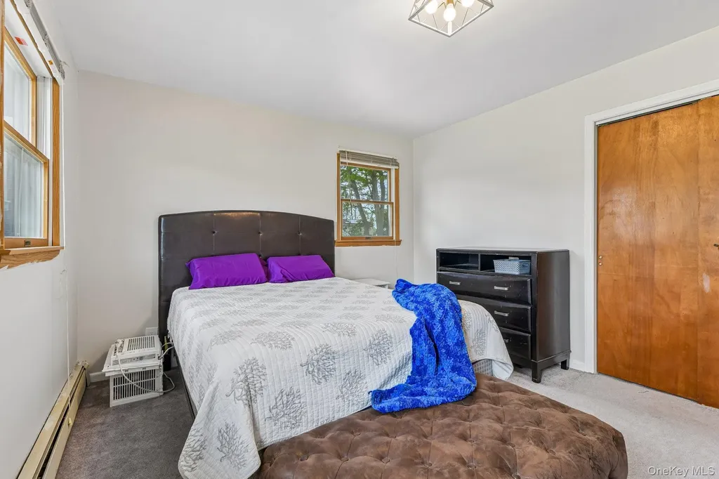 1374 Saxon Avenue Bay Shore NY 11706