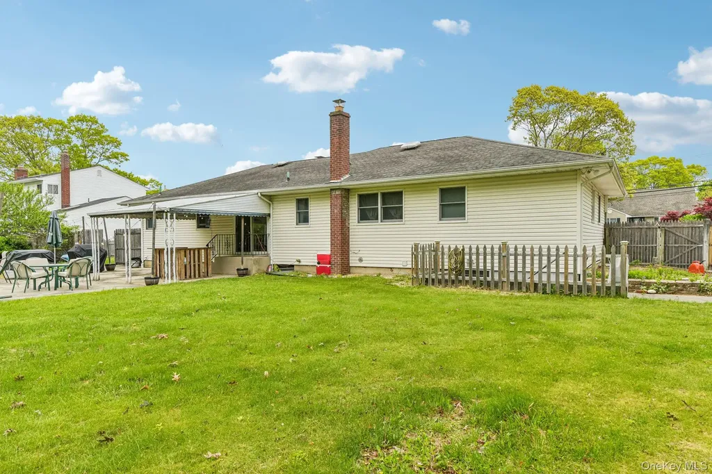 1374 Saxon Avenue Bay Shore NY 11706