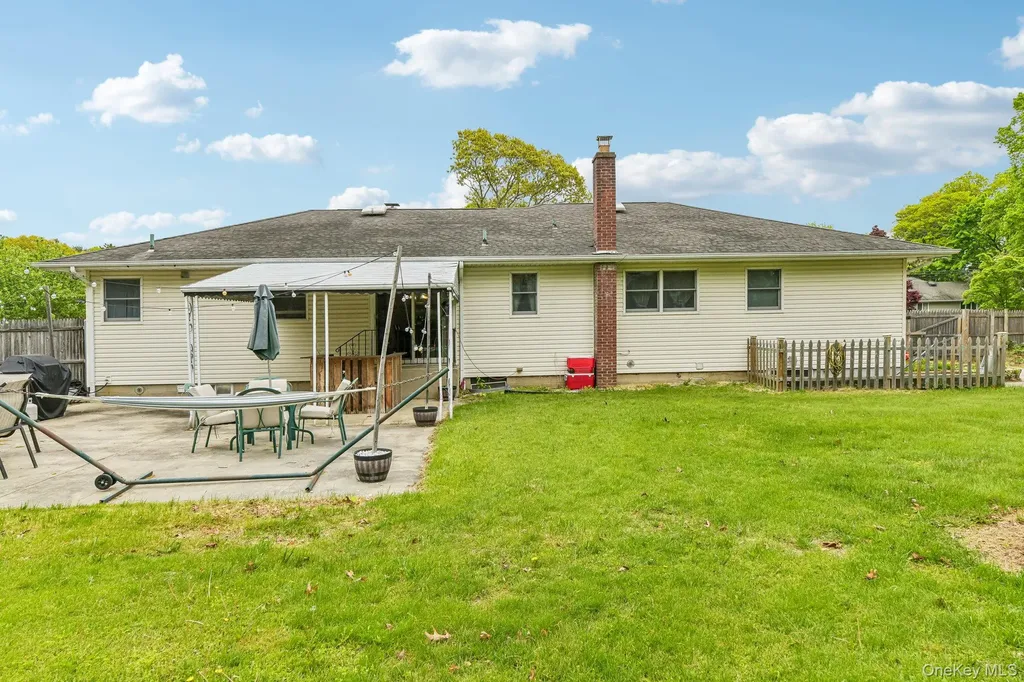 1374 Saxon Avenue Bay Shore NY 11706