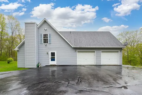 79 E Forest Trail Holmes NY 12531