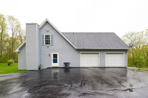 79 E Forest Trail Holmes NY 12531