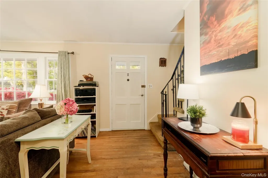 14 Bunkerhill Drive Huntington NY 11743