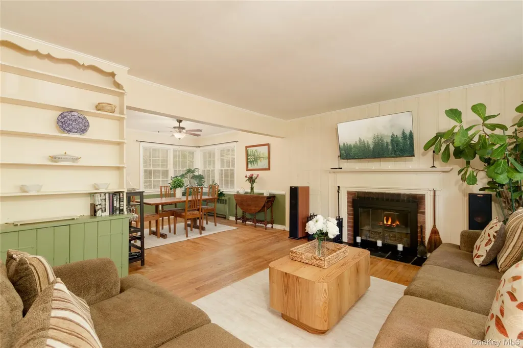 14 Bunkerhill Drive Huntington NY 11743