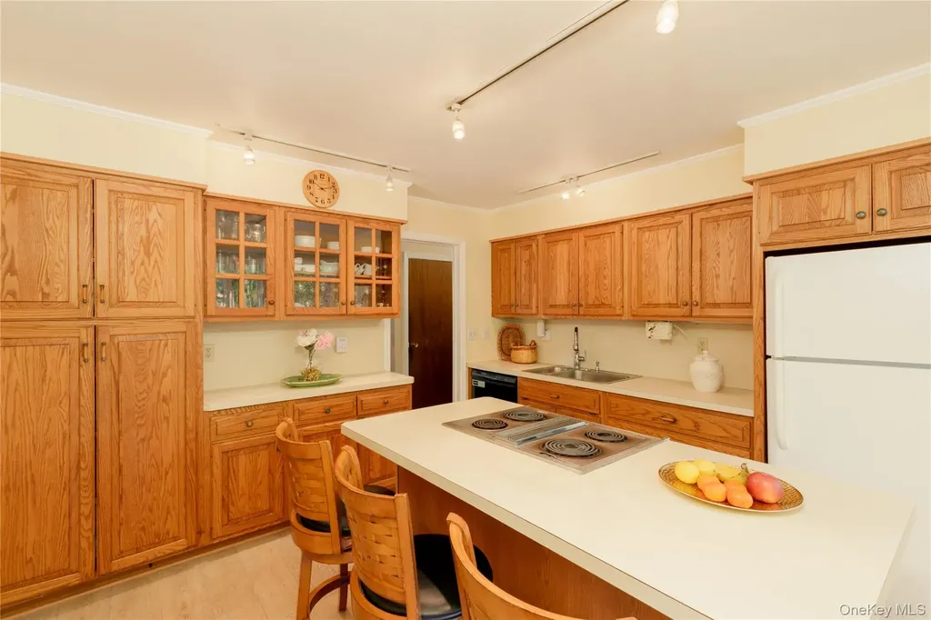 14 Bunkerhill Drive Huntington NY 11743