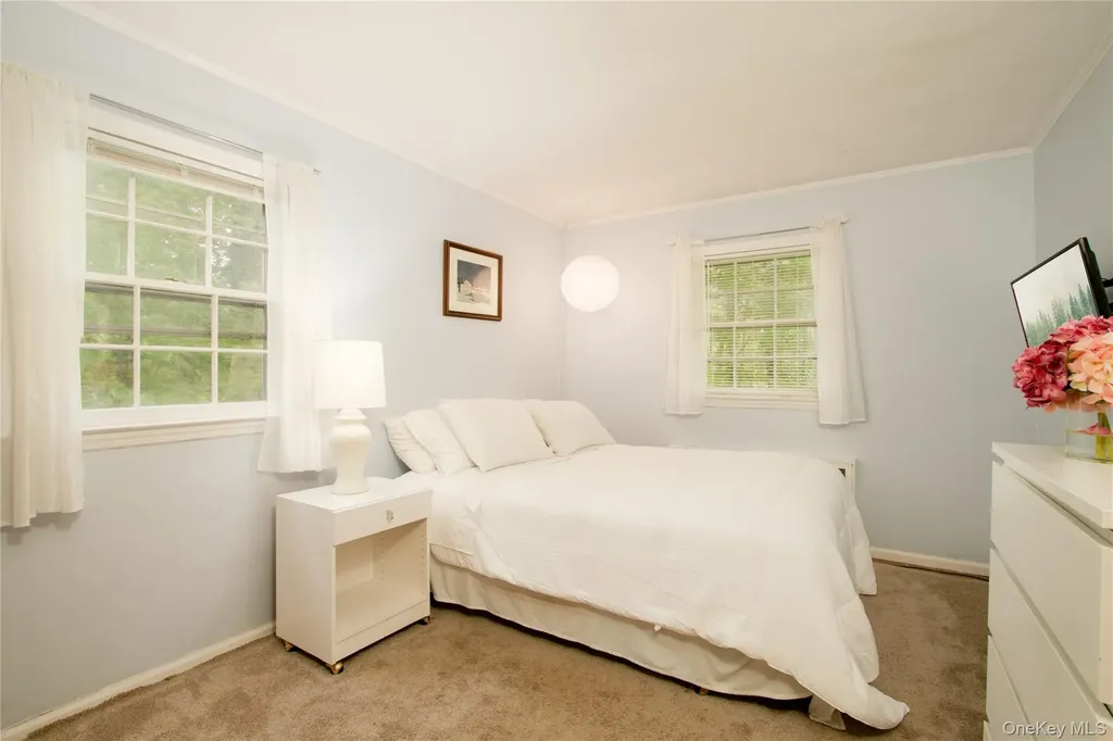 14 Bunkerhill Drive Huntington NY 11743