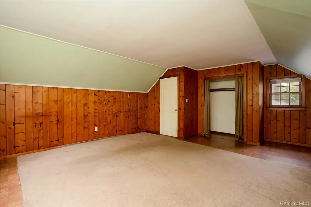 14 Bunkerhill Drive Huntington NY 11743