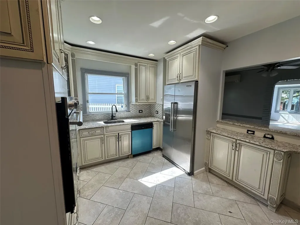 7332 53rd Road Maspeth NY 11378