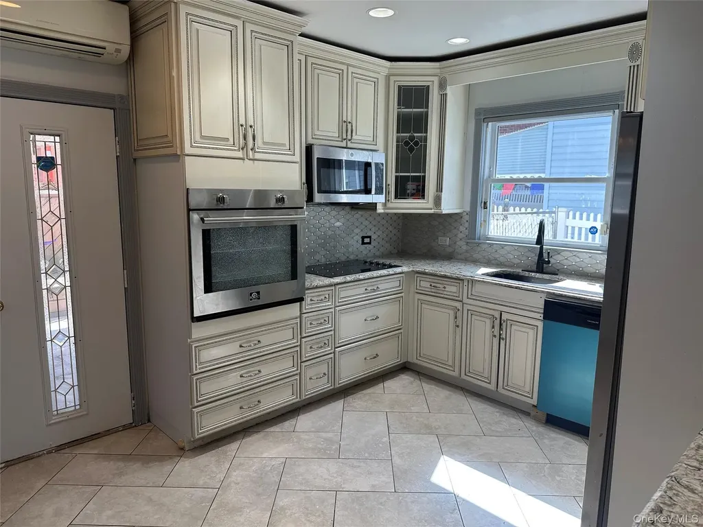 7332 53rd Road Maspeth NY 11378