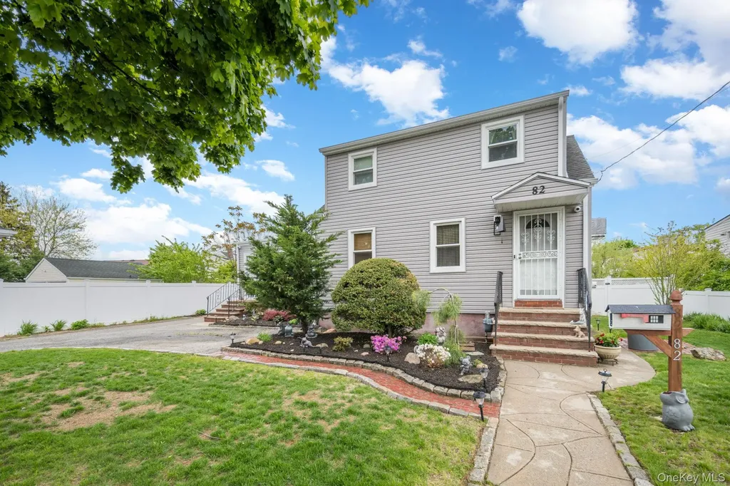 82 Nottingham Avenue Valley Stream NY 11580